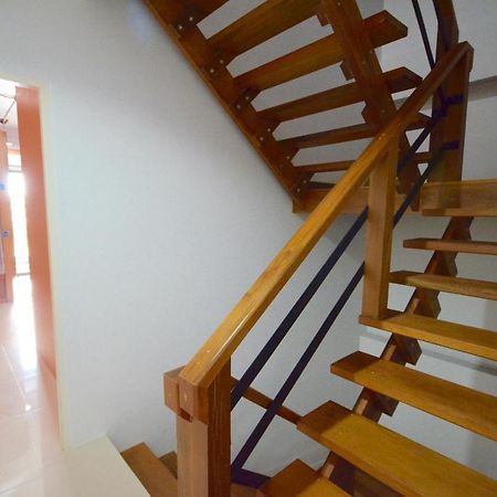 Nomad Hostel Краби Экстерьер фото