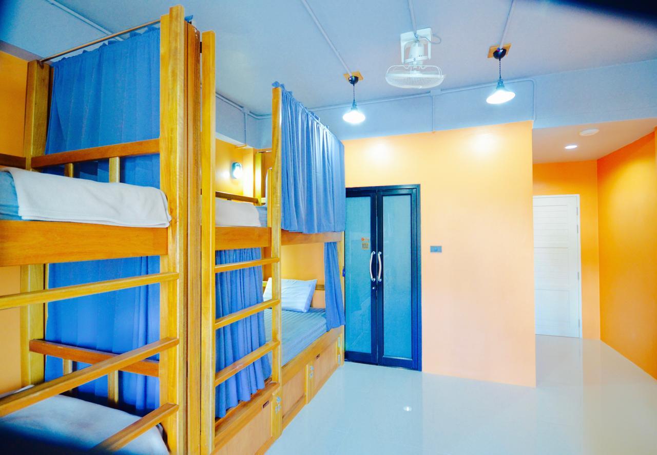 Nomad Hostel Краби Экстерьер фото