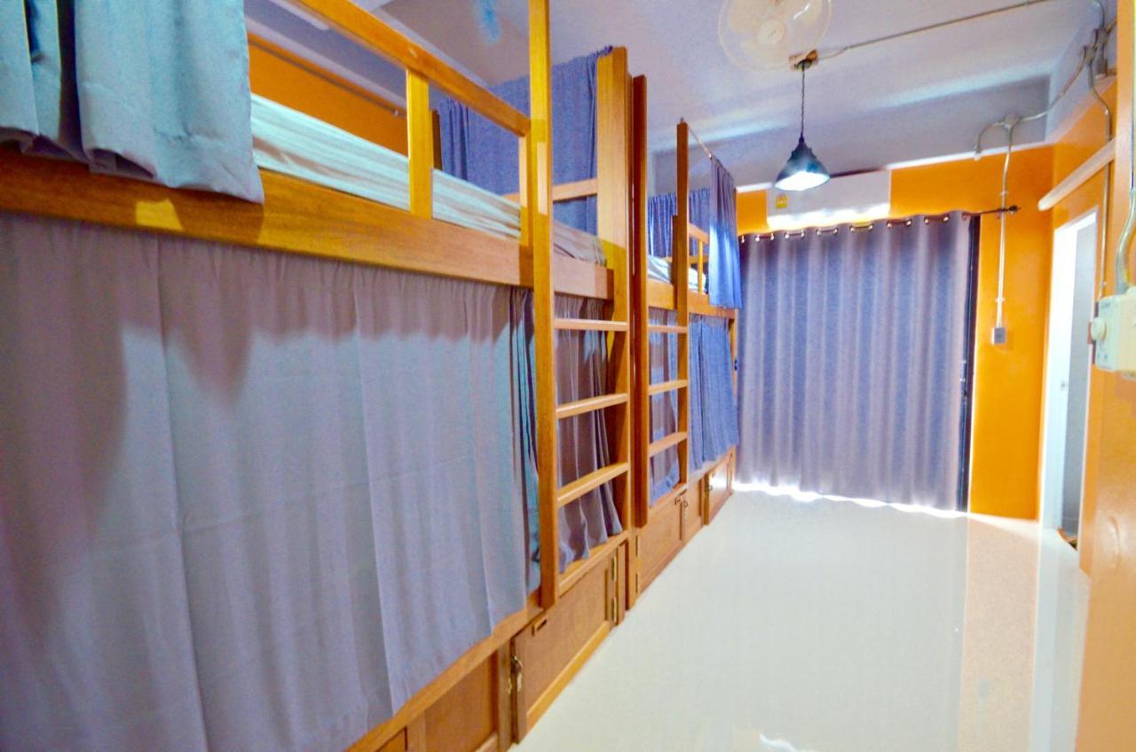 Nomad Hostel Краби Экстерьер фото